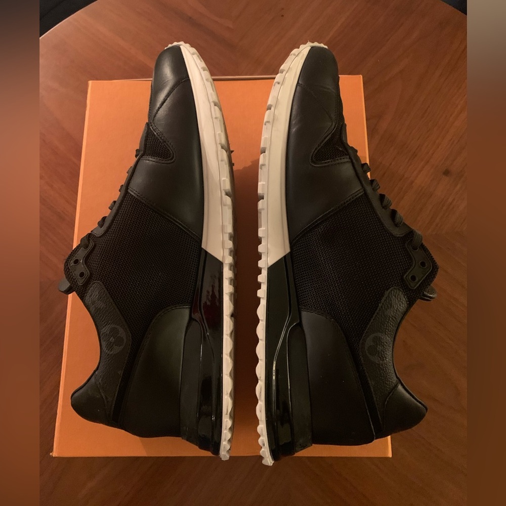 Louis Vuitton monogram run away trainer sneakers men size 11 black white - Picture 6 of 13